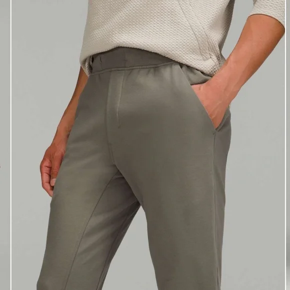 Lululemon City Sweat Jogger
Grey Sage - Picture 4 of 14